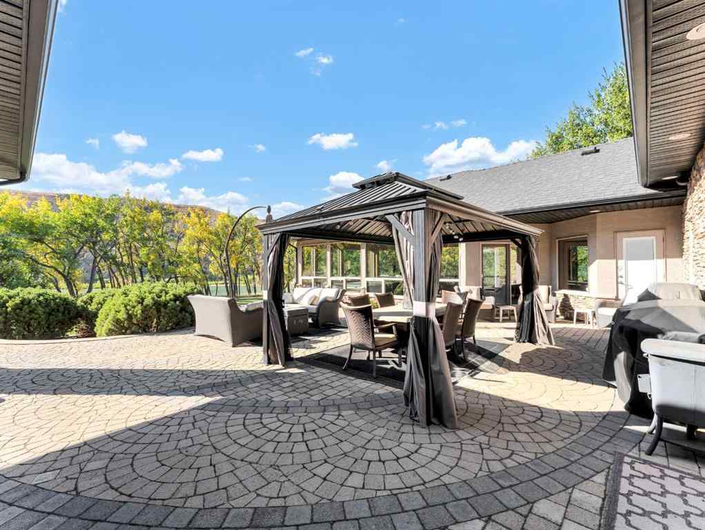 MLS® A2261092 - 29 Sunvalley Court SW in NONE Redcliff, Residential