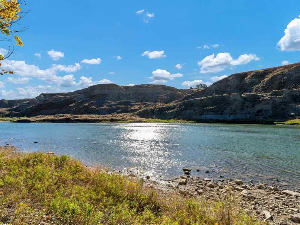 MLS® A2261092 - 29 Sunvalley Court SW in NONE Redcliff, Residential