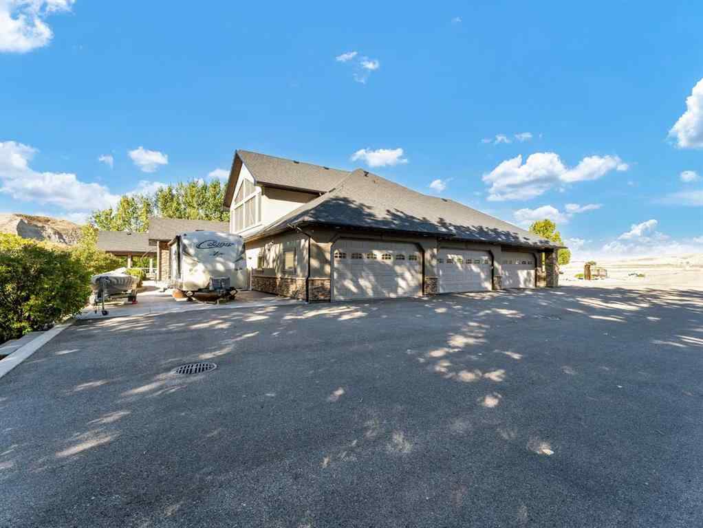 MLS® A2261092 - 29 Sunvalley Court SW in NONE Redcliff, Residential