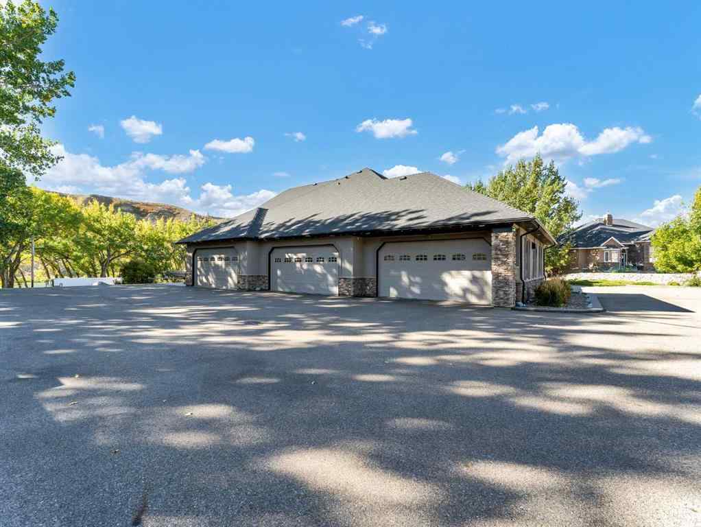MLS® A2261092 - 29 Sunvalley Court SW in NONE Redcliff, Residential