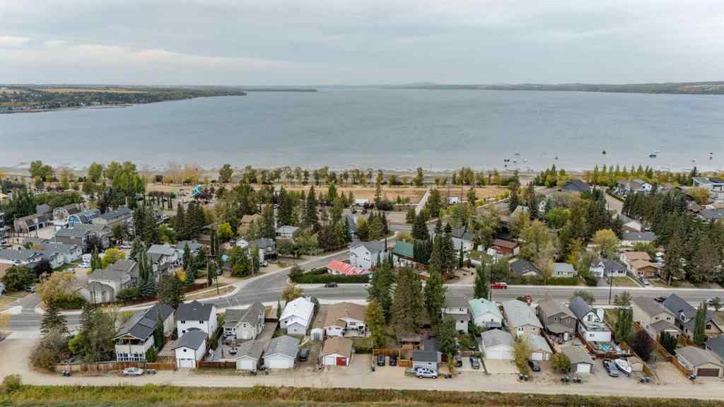 MLS® A2261094 - 5005 40 Street  in Cottage Area Sylvan Lake, Residential