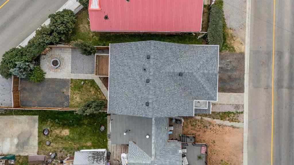 MLS® A2261094 - 5005 40 Street  in Cottage Area Sylvan Lake, Residential