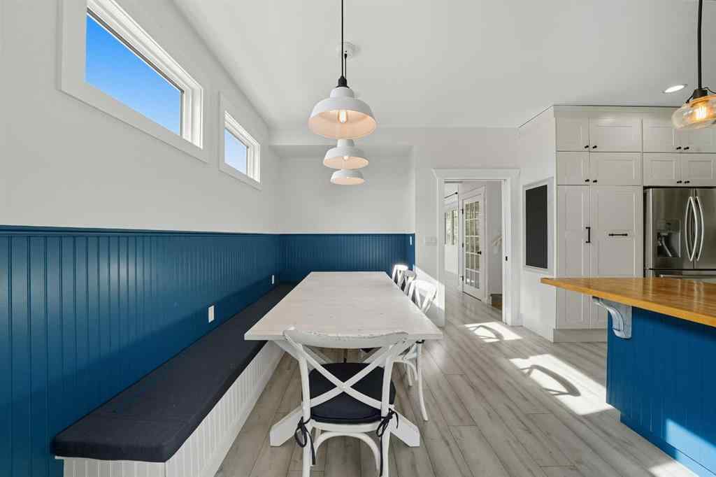 MLS® A2261094 - 5005 40 Street  in Cottage Area Sylvan Lake, Residential