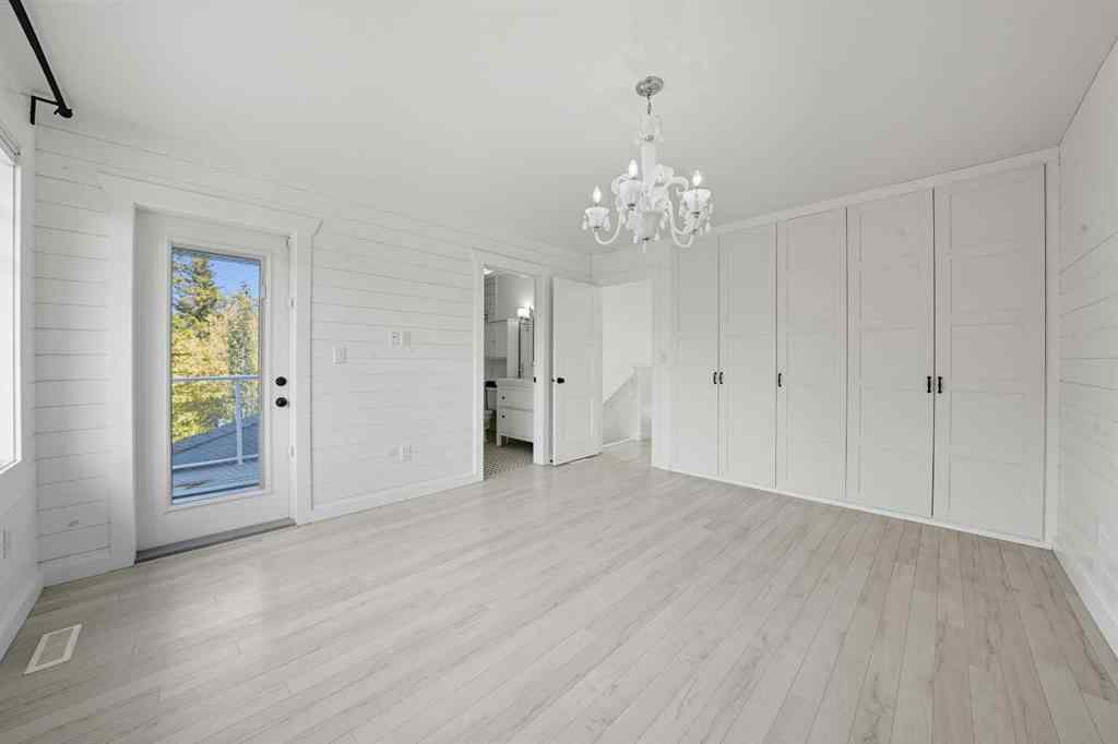 MLS® A2261094 - 5005 40 Street  in Cottage Area Sylvan Lake, Residential