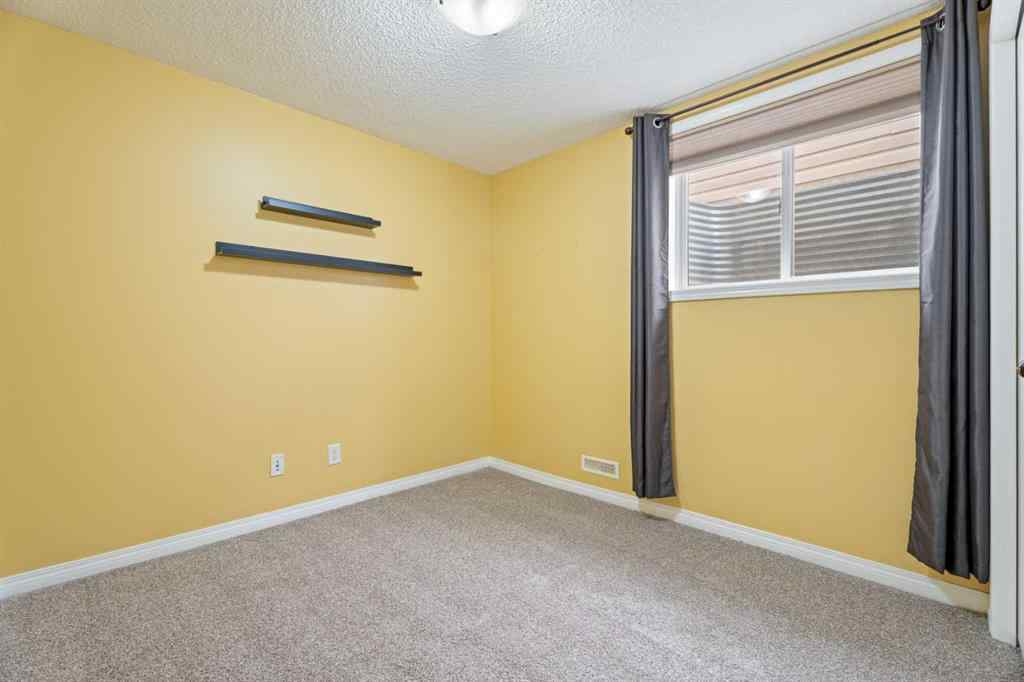 MLS® A2261097 - 203 Auburn Bay Heights SE in Auburn Bay Calgary, Residential