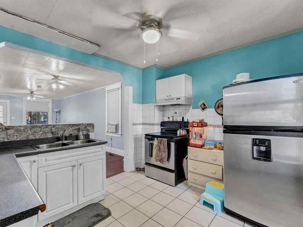 MLS® A2261098 - 166 7 Street SE in SE Hill Medicine Hat, Residential