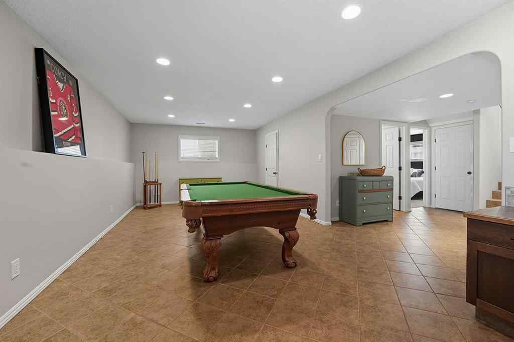 MLS® A2261099 - 8 Van Dorp Street  in Vanier Woods Red Deer, Residential