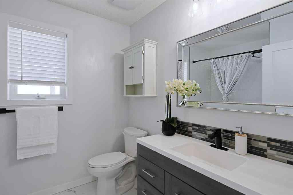 MLS® A2261100 - 161 Hamptons Gardens NW in Hamptons Calgary, Residential