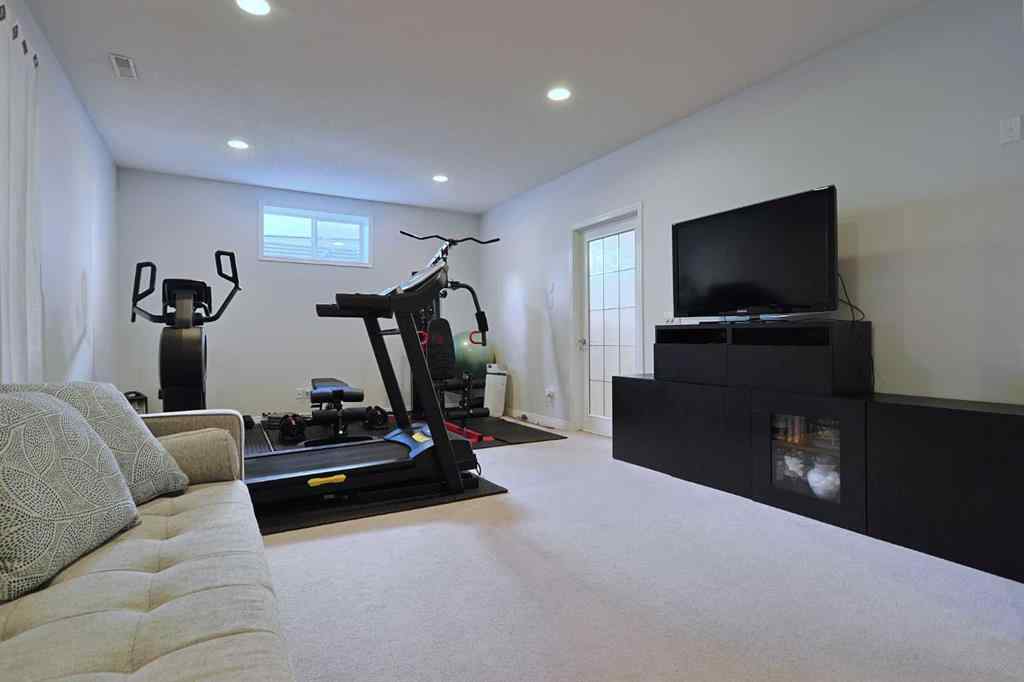 MLS® A2261100 - 161 Hamptons Gardens NW in Hamptons Calgary, Residential