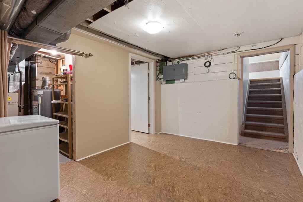 MLS® A2261105 - 5227 48 Street  in Sparling Camrose, Residential