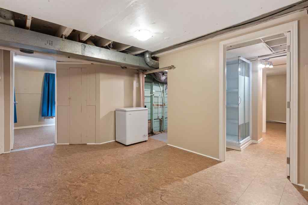 MLS® A2261105 - 5227 48 Street  in Sparling Camrose, Residential