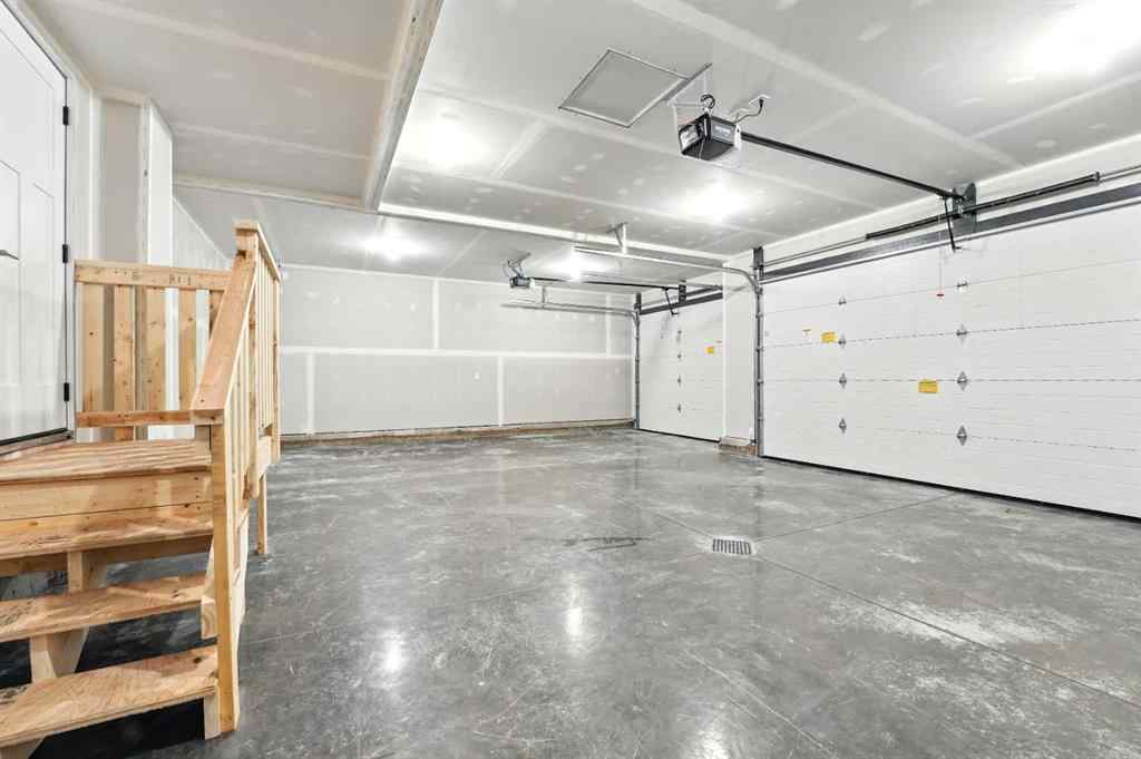 MLS® A2261112 - 54 Vista Close  in Valley Ridge Blackfalds, Residential