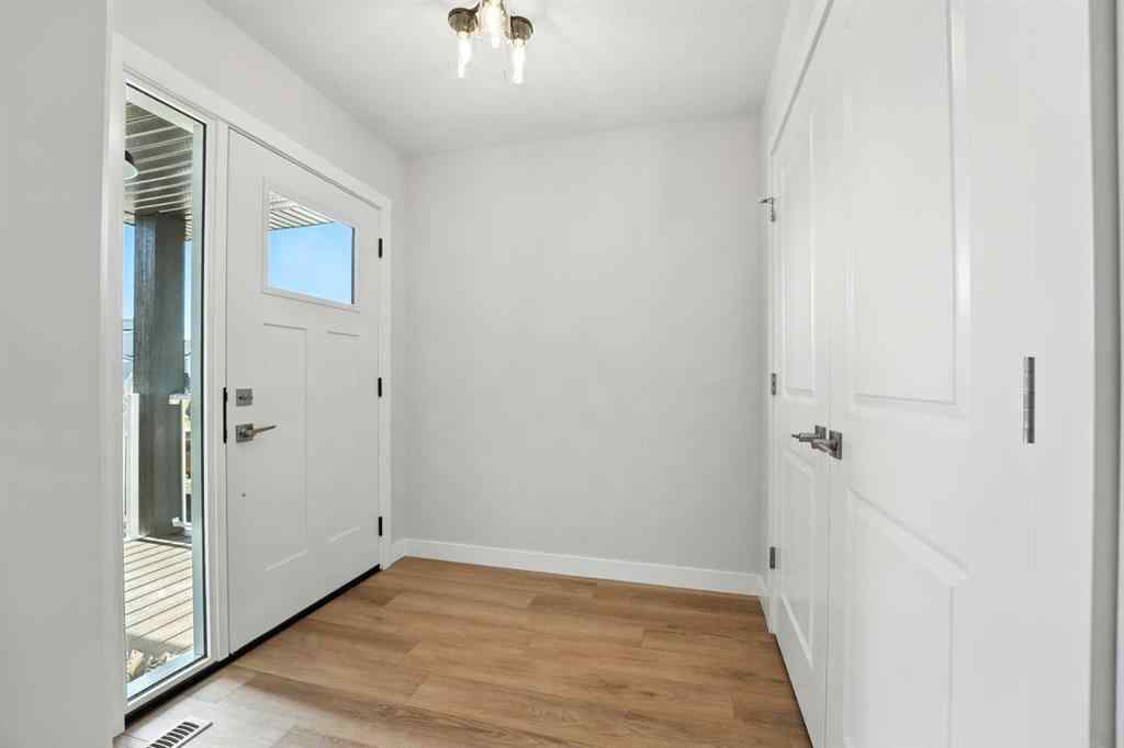 MLS® A2261112 - 54 Vista Close  in Valley Ridge Blackfalds, Residential