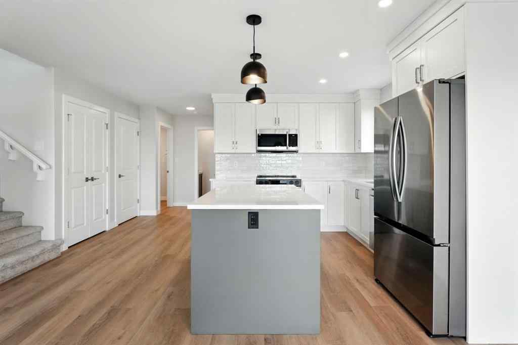 MLS® A2261112 - 54 Vista Close  in Valley Ridge Blackfalds, Residential