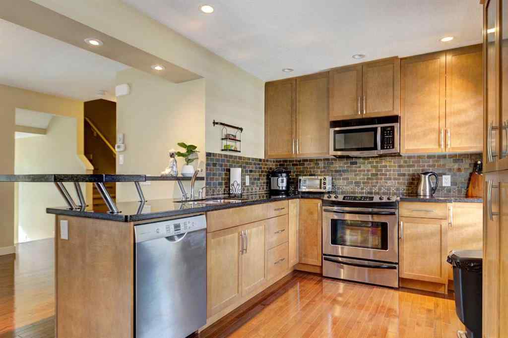 MLS® A2261115 - 315 Aspen Hills Villas SW in Aspen Woods Calgary, Residential