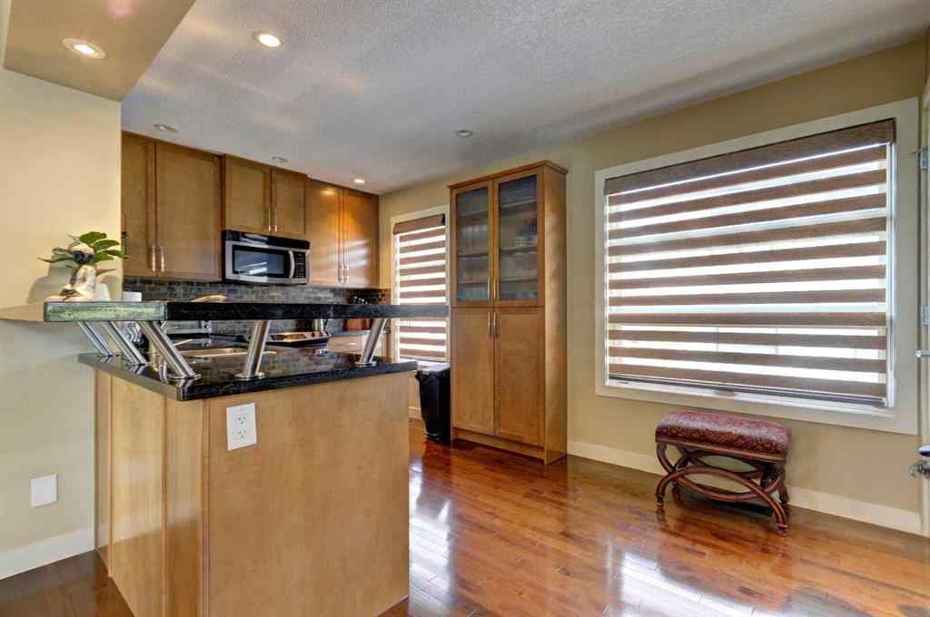 MLS® A2261115 - 315 Aspen Hills Villas SW in Aspen Woods Calgary, Residential