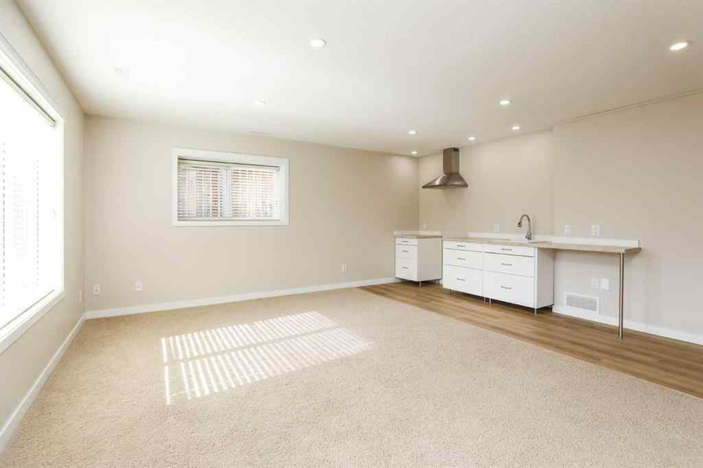 MLS® A2261120 - 436 Mt Sunburst Crescent W in Sunridge Lethbridge, Residential