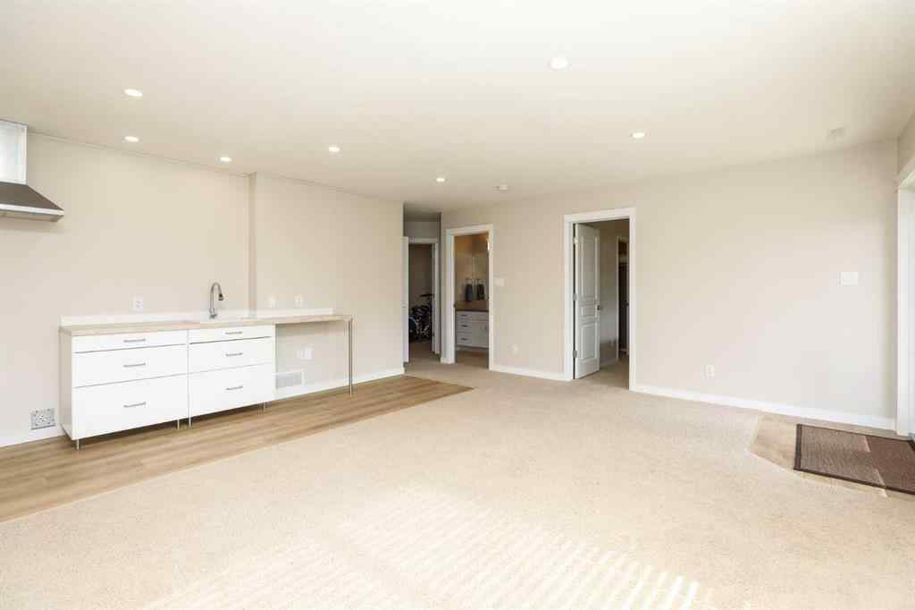 MLS® A2261120 - 436 Mt Sunburst Crescent W in Sunridge Lethbridge, Residential