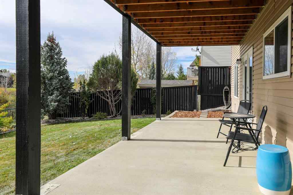 MLS® A2261120 - 436 Mt Sunburst Crescent W in Sunridge Lethbridge, Residential