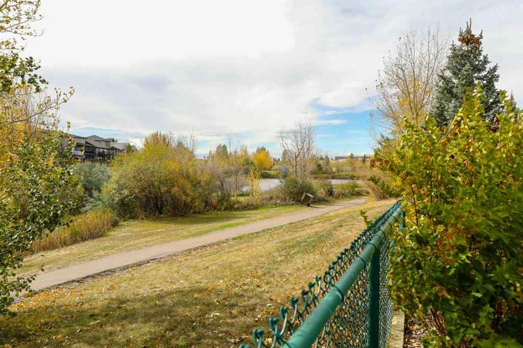 MLS® A2261120 - 436 Mt Sunburst Crescent W in Sunridge Lethbridge, Residential