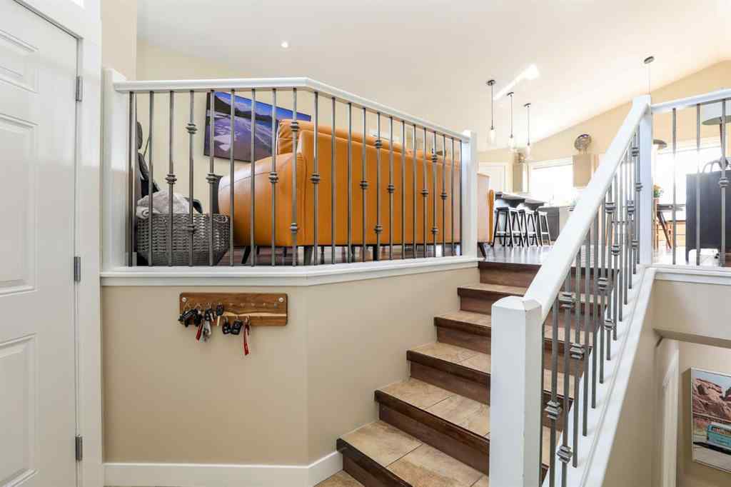 MLS® A2261120 - 436 Mt Sunburst Crescent W in Sunridge Lethbridge, Residential