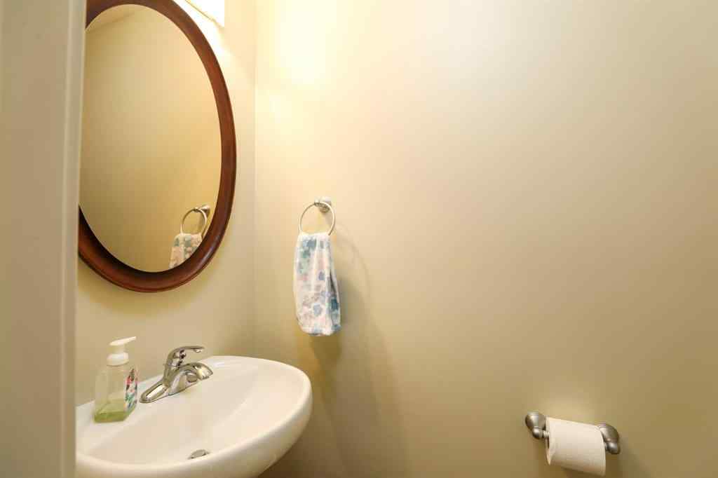 MLS® A2261120 - 436 Mt Sunburst Crescent W in Sunridge Lethbridge, Residential