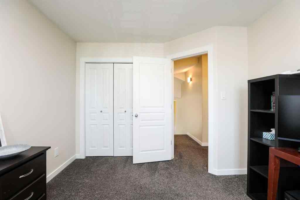 MLS® A2261120 - 436 Mt Sunburst Crescent W in Sunridge Lethbridge, Residential