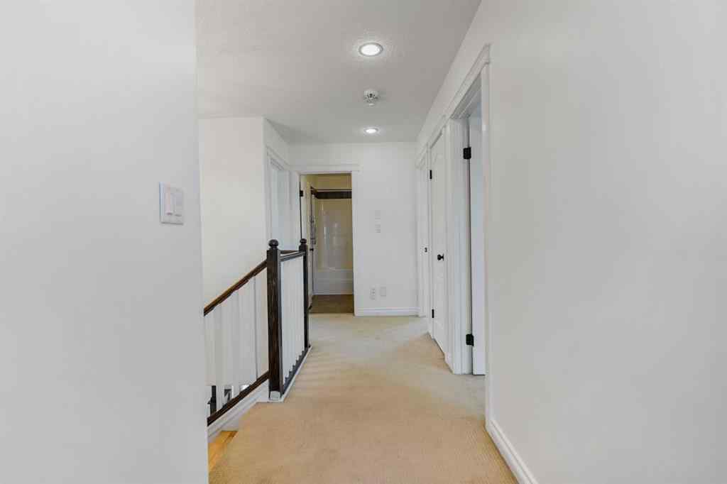 MLS® A2261133 - 4 Heritage Point W in Heritage Heights Lethbridge, Residential