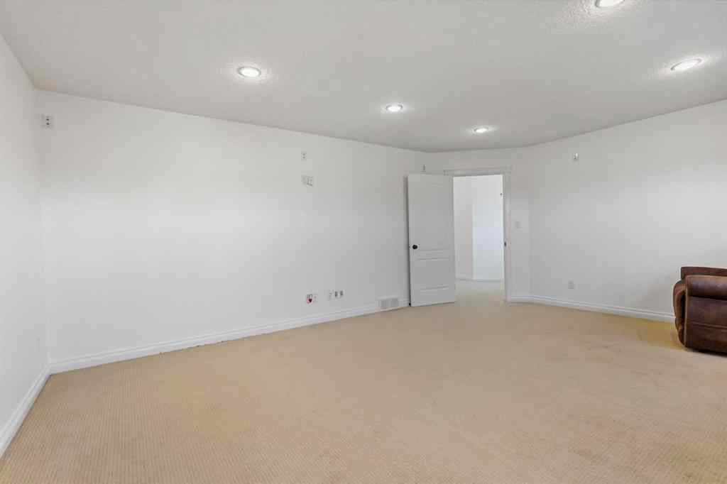 MLS® A2261133 - 4 Heritage Point W in Heritage Heights Lethbridge, Residential