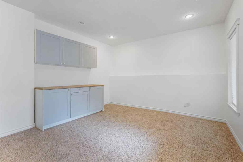 MLS® A2261133 - 4 Heritage Point W in Heritage Heights Lethbridge, Residential