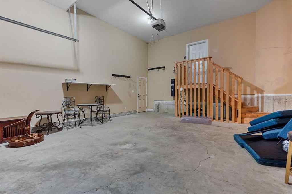 MLS® A2261133 - 4 Heritage Point W in Heritage Heights Lethbridge, Residential