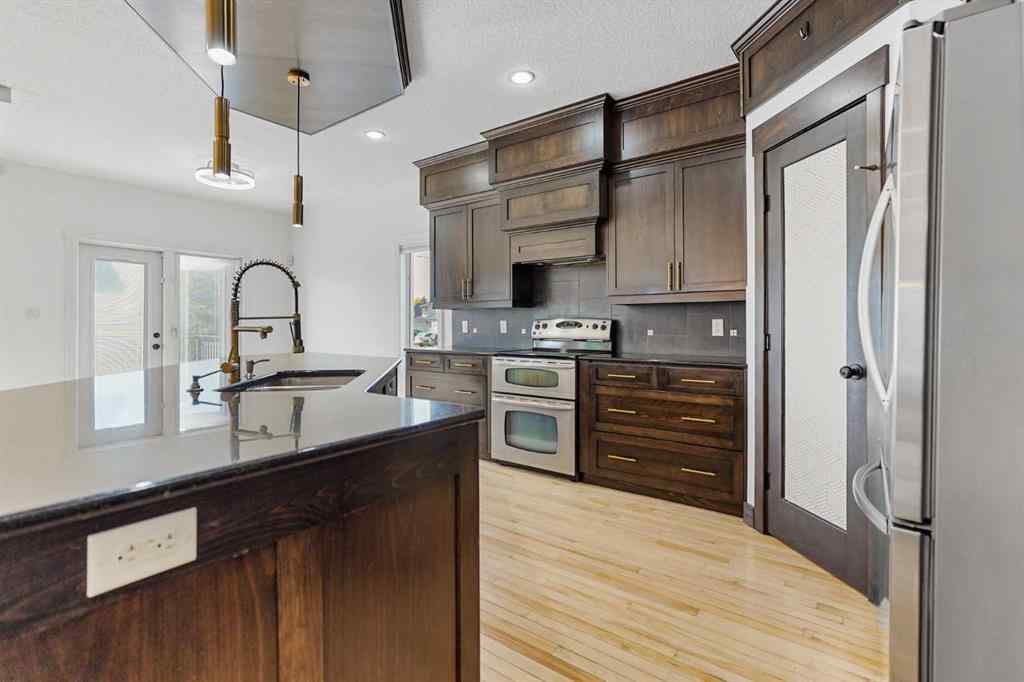 MLS® A2261133 - 4 Heritage Point W in Heritage Heights Lethbridge, Residential