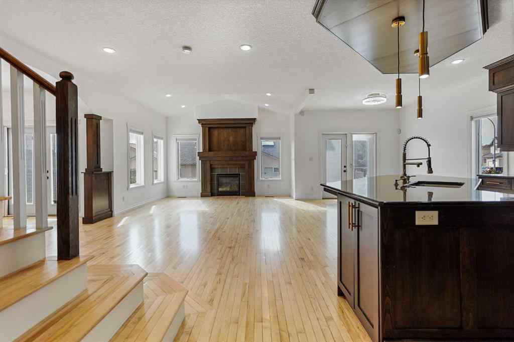 MLS® A2261133 - 4 Heritage Point W in Heritage Heights Lethbridge, Residential