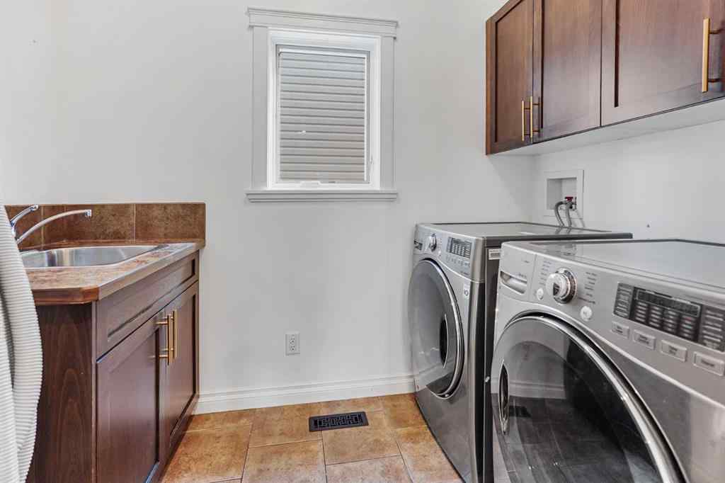 MLS® A2261133 - 4 Heritage Point W in Heritage Heights Lethbridge, Residential