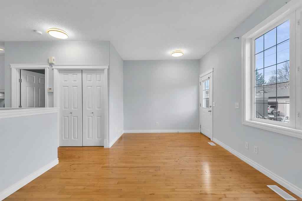 MLS® A2261135 - Unit #2 534 56 Avenue SW in Windsor Park Calgary, Residential