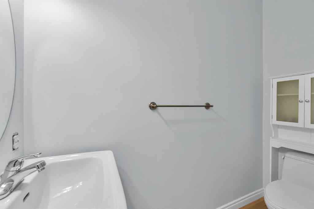 MLS® A2261135 - Unit #2 534 56 Avenue SW in Windsor Park Calgary, Residential