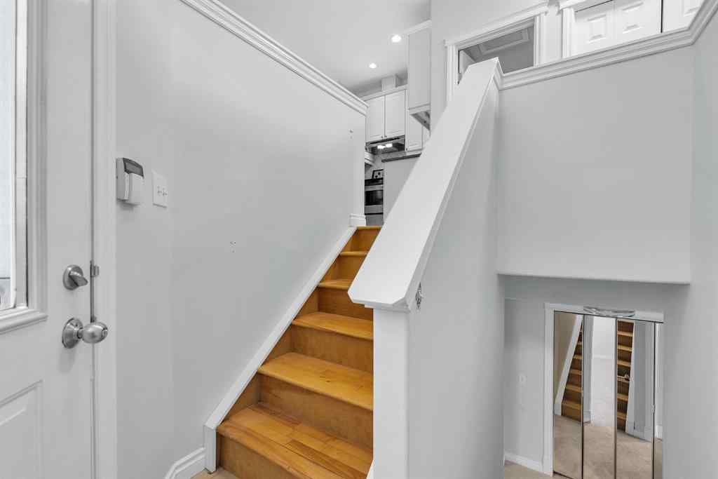 MLS® A2261135 - Unit #2 534 56 Avenue SW in Windsor Park Calgary, Residential