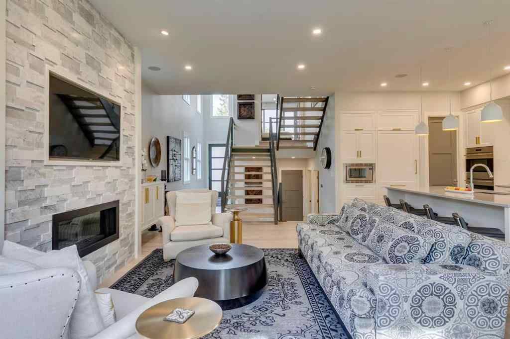 MLS® A2261143 - 1827 22 Avenue SW in Bankview Calgary, Residential