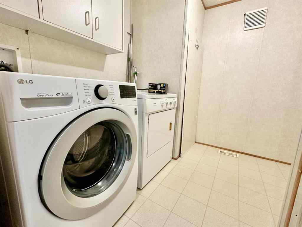 MLS® A2261145 - Unit #8 310 Railway Avenue  in NONE Duchess, Mobile