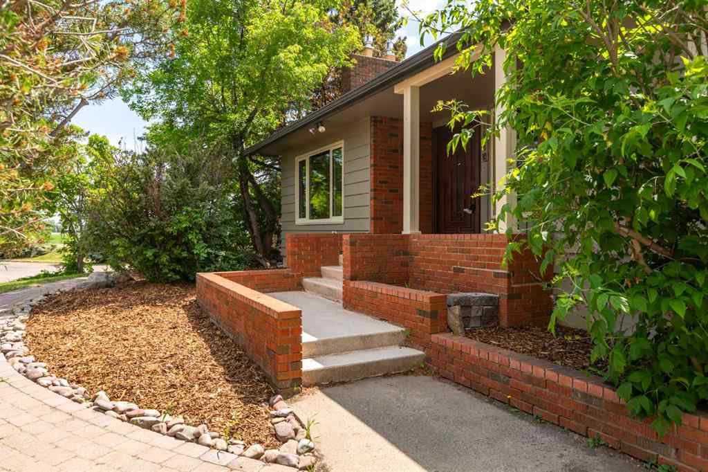 MLS® # A2261146 - 1025 5 Street SW in Old Rodeo Grounds High River, Residential Open Houses