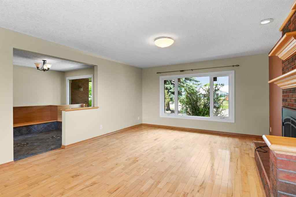 MLS® # A2261146 - 1025 5 Street SW in Old Rodeo Grounds High River, Residential Open Houses