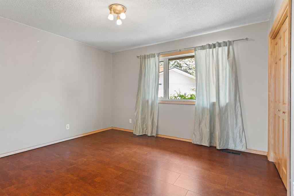 MLS® # A2261146 - 1025 5 Street SW in Old Rodeo Grounds High River, Residential Open Houses