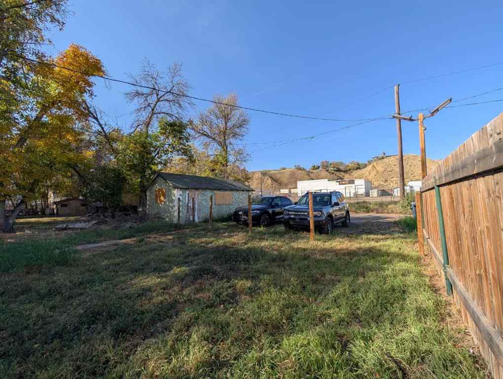 MLS® A2261147 - 620 Spencer Street SE in River Flats Medicine Hat, Residential