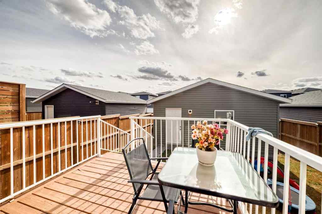 MLS® A2261148 - 868 WEST LAKEVIEW Drive  in Dawson\'s Landing Chestermere, Residential