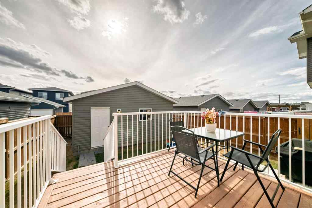 MLS® A2261148 - 868 WEST LAKEVIEW Drive  in Dawson\'s Landing Chestermere, Residential