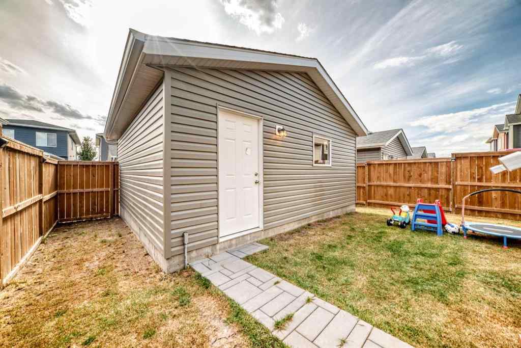 MLS® A2261148 - 868 WEST LAKEVIEW Drive  in Dawson\'s Landing Chestermere, Residential