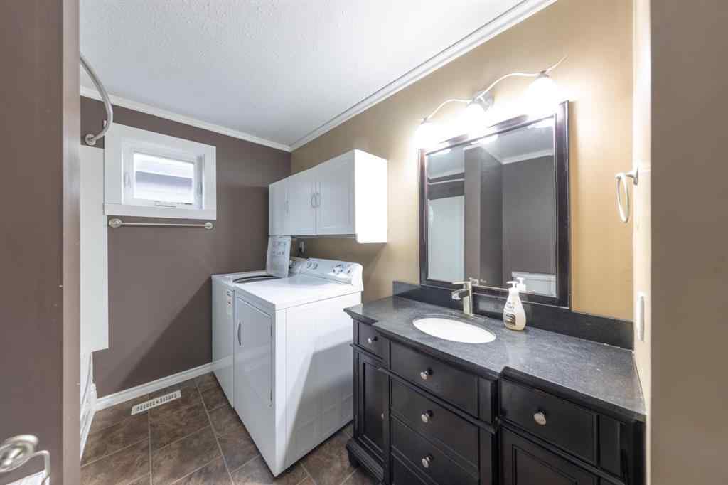 MLS® A2261150 - 4717 49 Street  in East Lloydminster Lloydminster, Residential