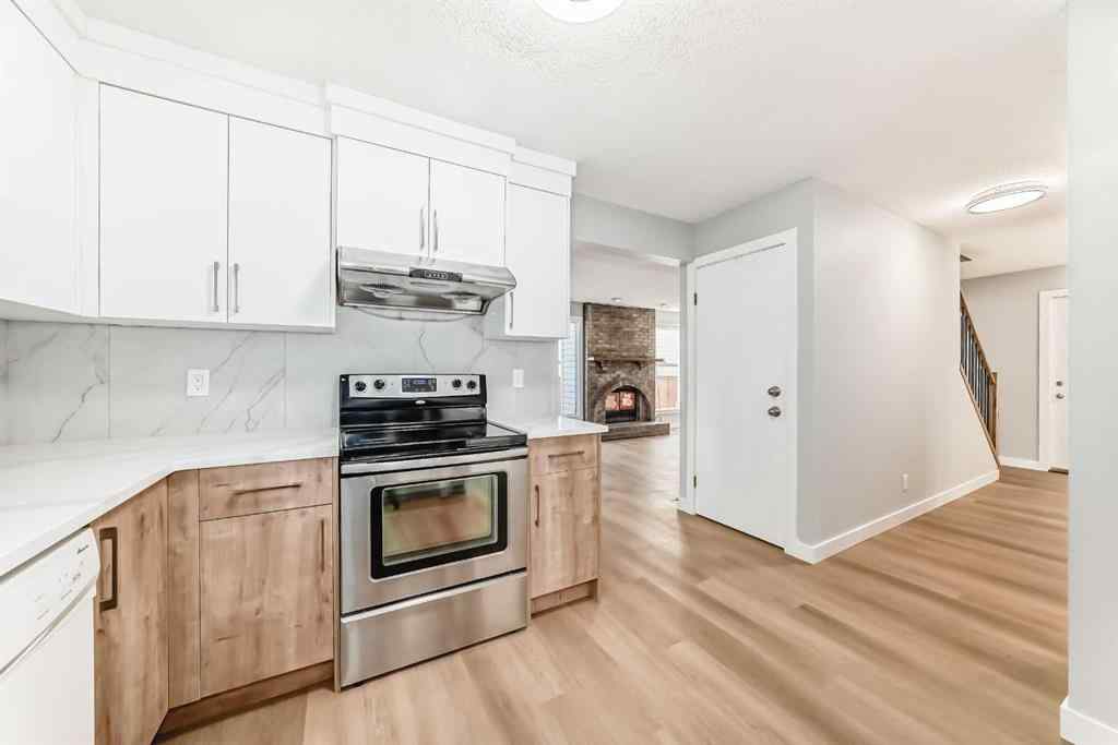 MLS® A2261153 - 656 Woodbine Boulevard SW in Woodbine Calgary, Residential