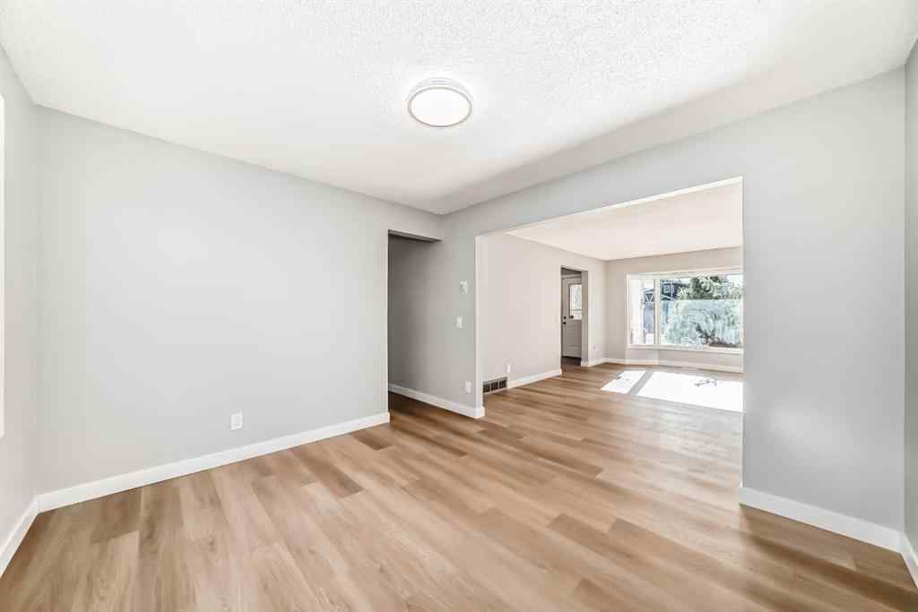 MLS® A2261153 - 656 Woodbine Boulevard SW in Woodbine Calgary, Residential