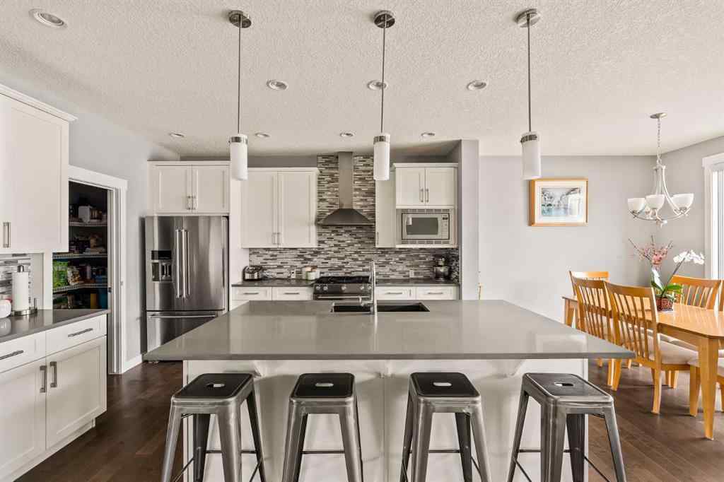 MLS® A2261157 - 313 Evansglen Drive NW in Evanston Calgary, Residential